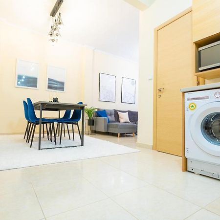 Niovi, Stylish Apartment Near The Waterfront Tesalonika Bagian luar foto