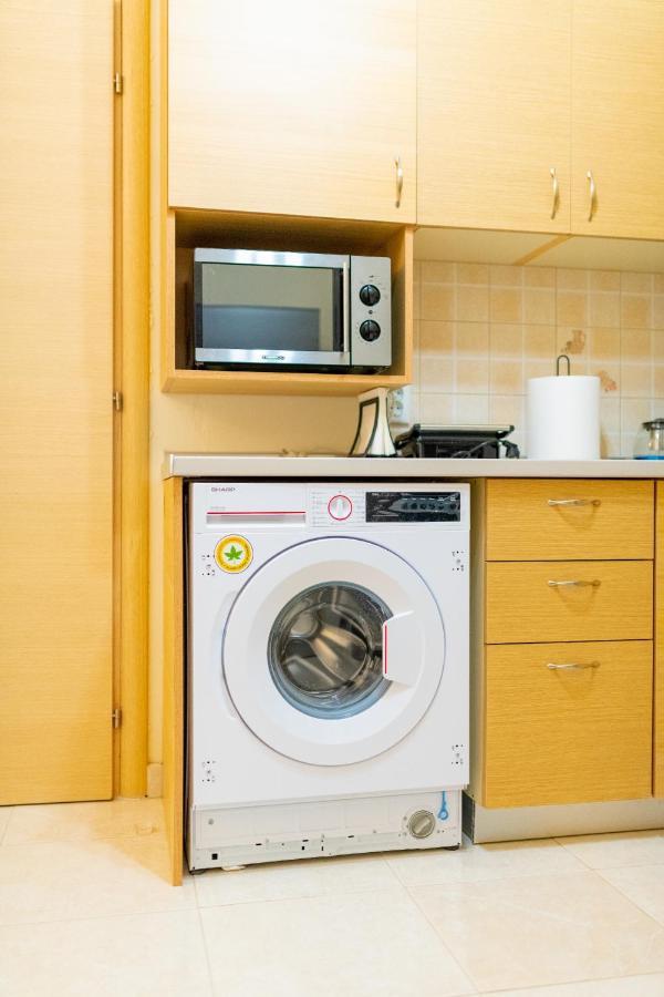Niovi, Stylish Apartment Near The Waterfront Tesalonika Bagian luar foto