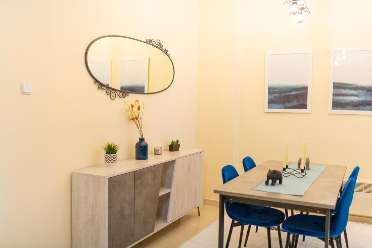 Niovi, Stylish Apartment Near The Waterfront Tesalonika Bagian luar foto