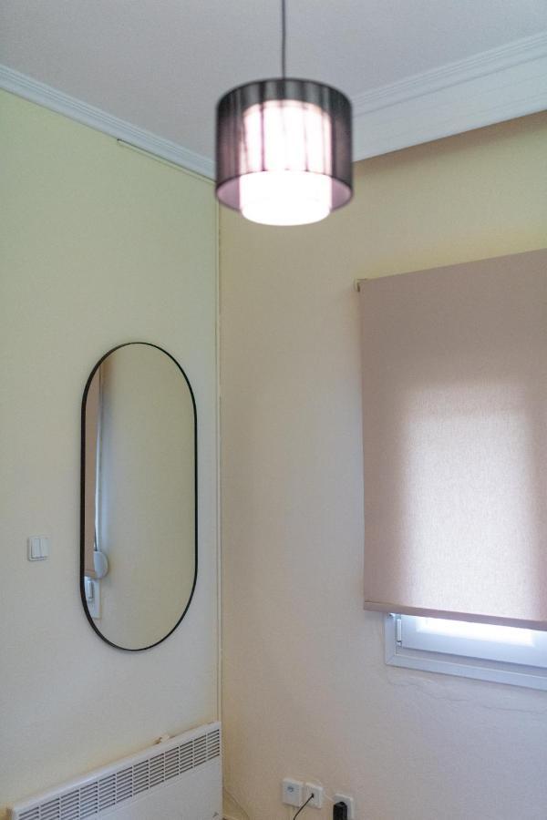 Niovi, Stylish Apartment Near The Waterfront Tesalonika Bagian luar foto